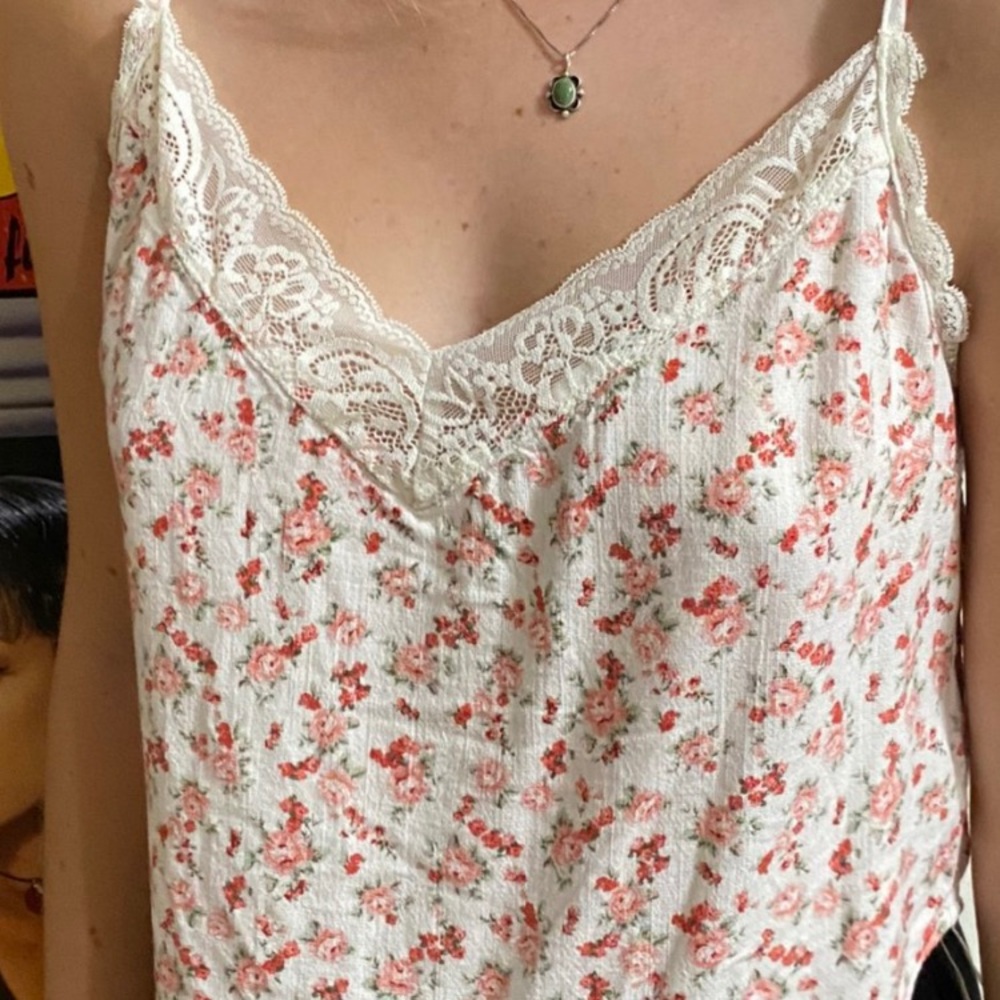 super cute flower shirt